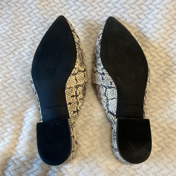Cole Haan Emily Black Gray Python Print Womens Slip On Leather Mules Size 7B - Picture 5 of 8